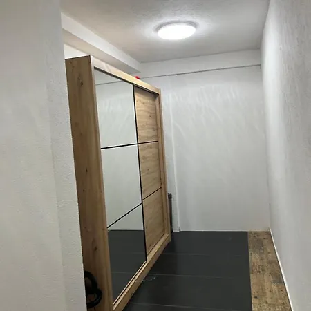 Cezar 3 * Podgorica